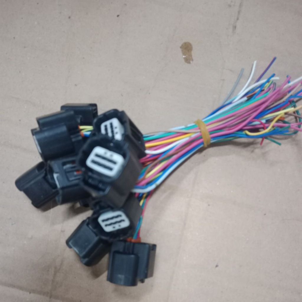 soket saklar vario 125 150 8 pin