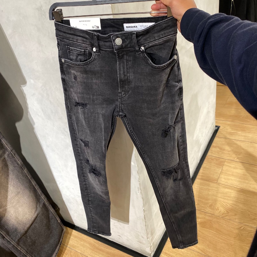 Jastipp. Super Skinny Ripped Jeans Bershka (MAN) BSET SELLER
