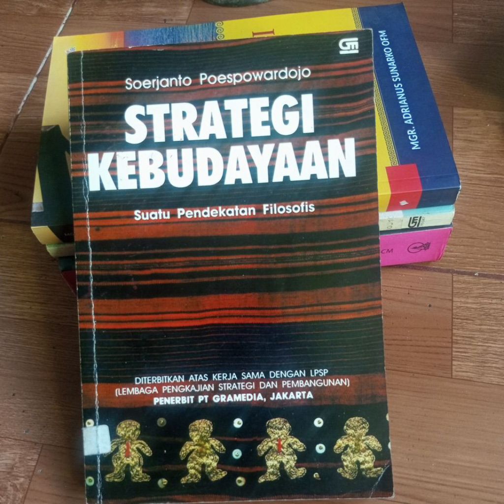 buku STRATEGI KEBUDAYAAN - Soerjanto Poespowardojo