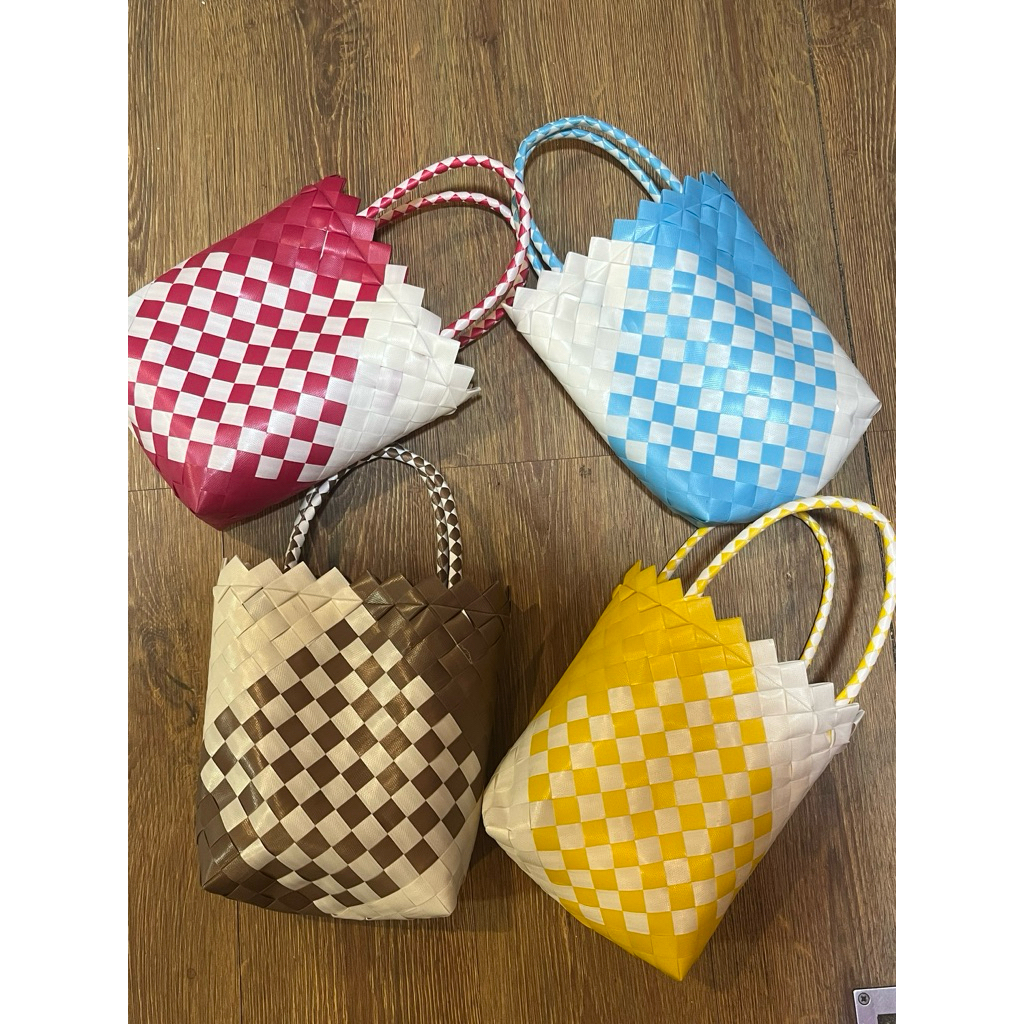 Tas souvenir/ tas anyaman unik/ tas anyam mini