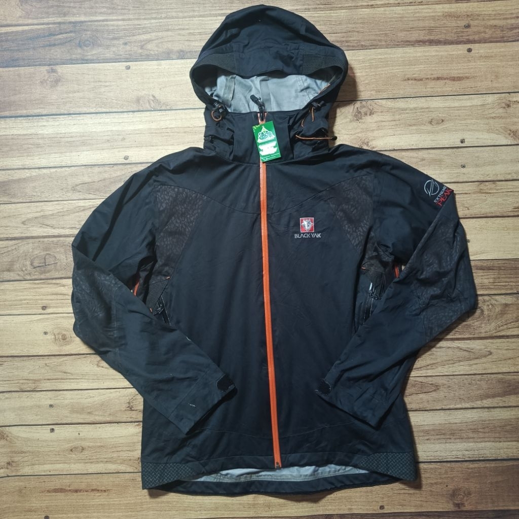 jaket outdoor blackyak
