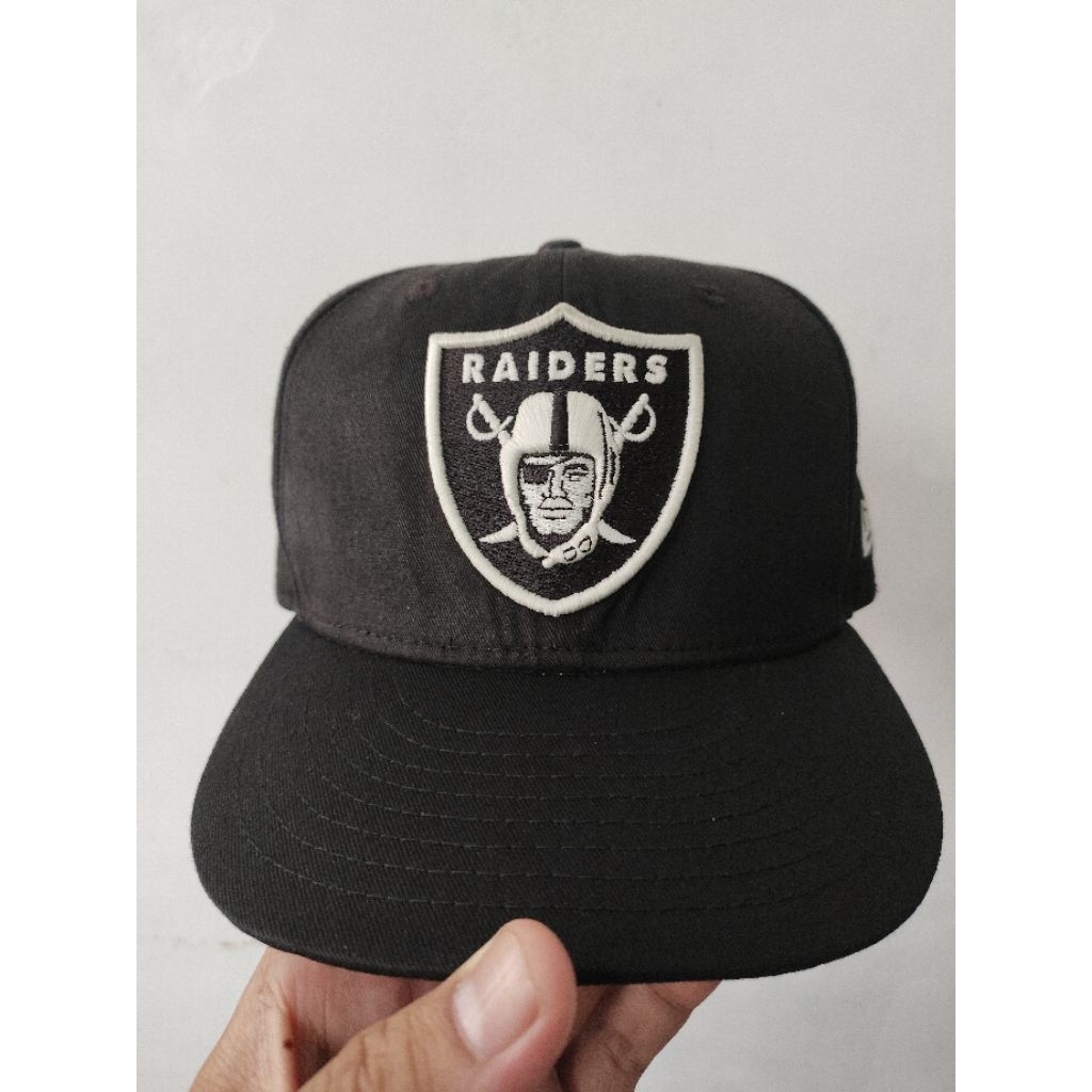 Topi New Era Raiders