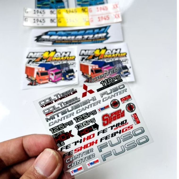 STIKER EMBLEM MINIATUR CANTER ELF DAN GIGA EURO 2 DAN 4 SKALA 12