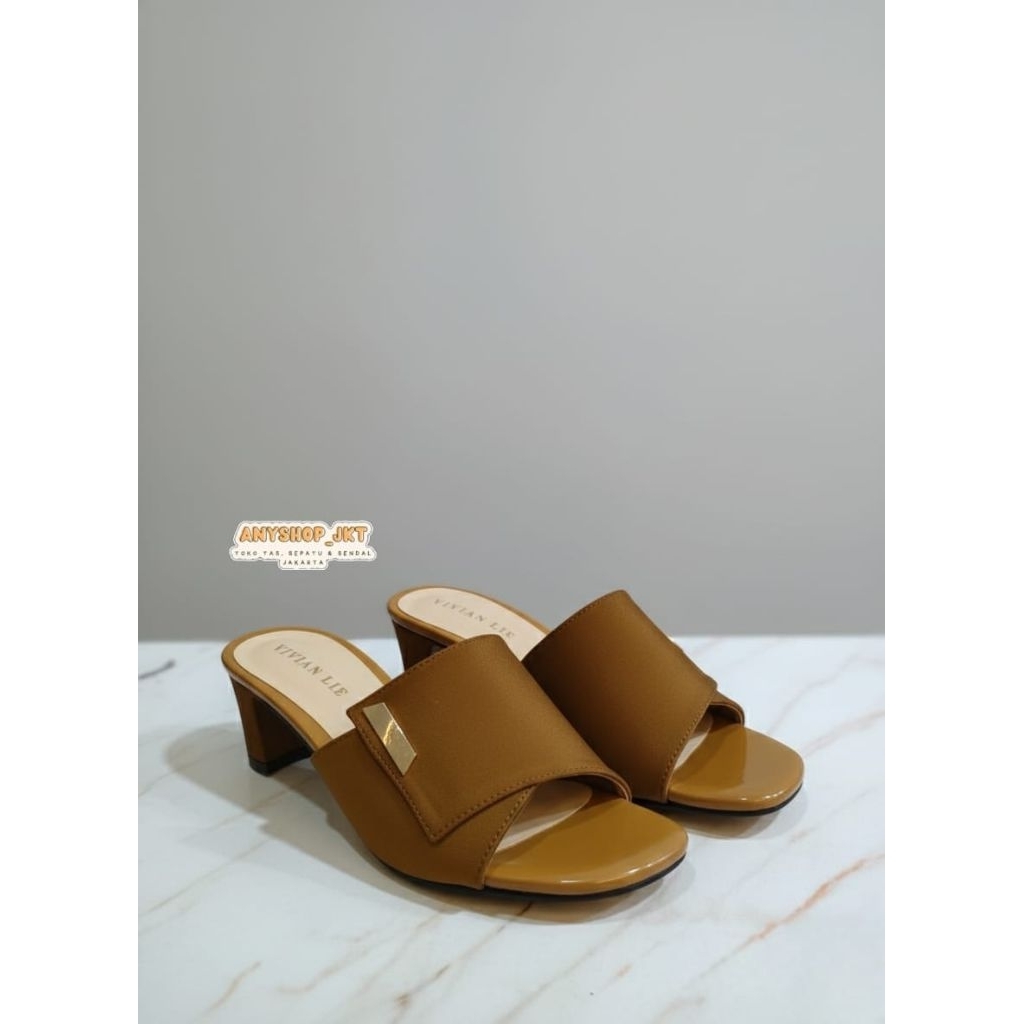 Sandal Hak Wanita VIVIAN LIE Warna Coklat | Heels Slip On Elegan Nyaman untuk Kerja & Acara Santai