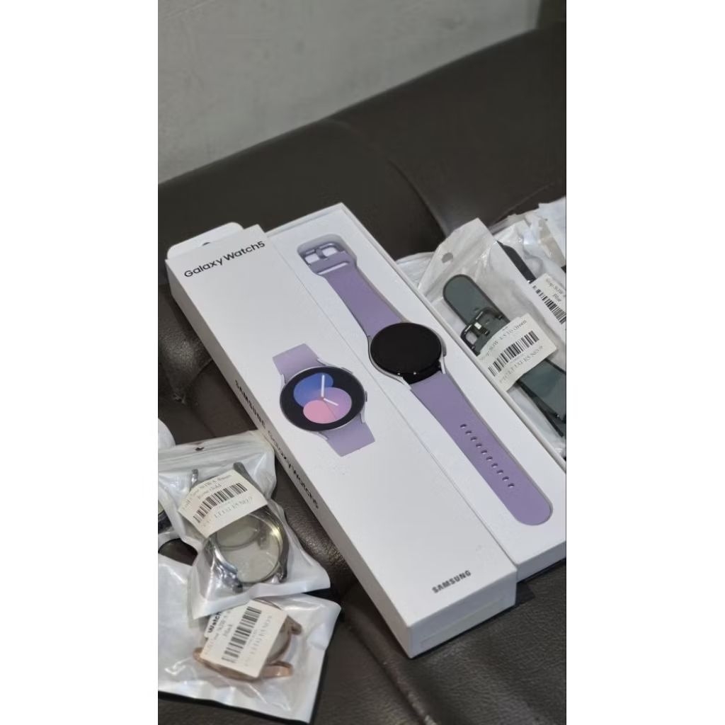 smartwatch samsung galaxy watch 5 bekas kondisi istimewag bonus banyak pol