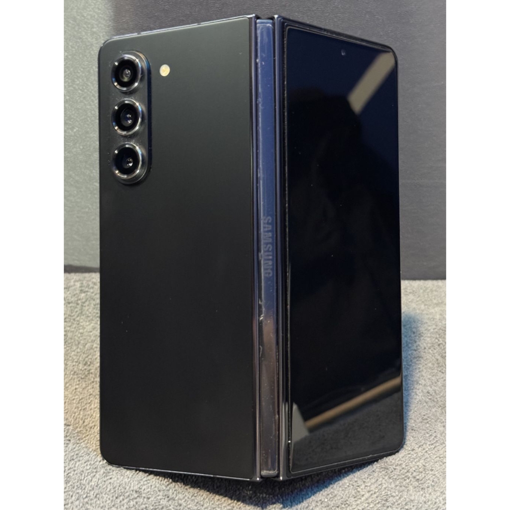 Samsung Z Fold 5 Second Like New