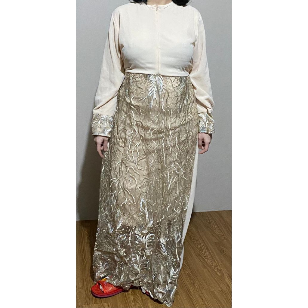 Gamis seruti krim Yesaya / gamis renda x polos / gamis pesta wanita kekinian