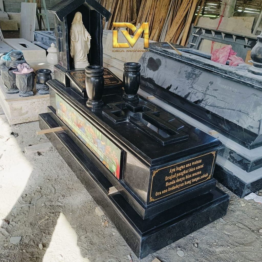 Kijing Makam Kristen + Patung Bunda Maria Custom Full Ukiran + Papan Nama