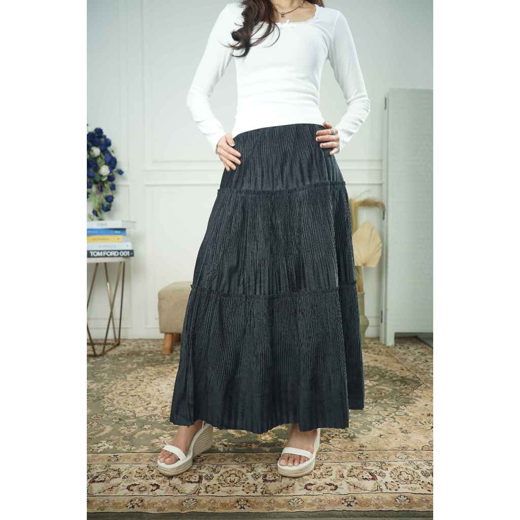 Cordova Corduroy Long Skirt