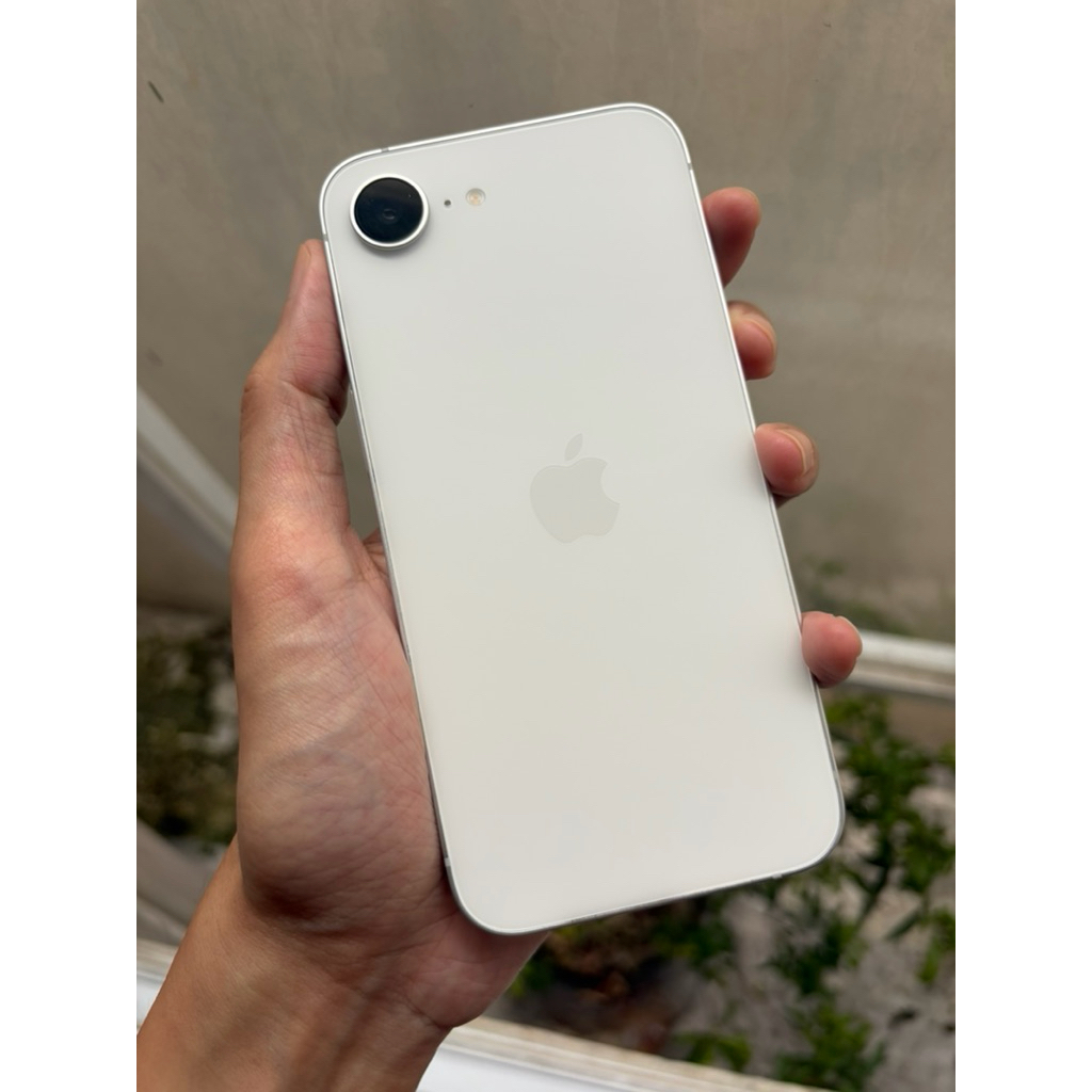 iPhone 16e 128GB 2nd/Preloved