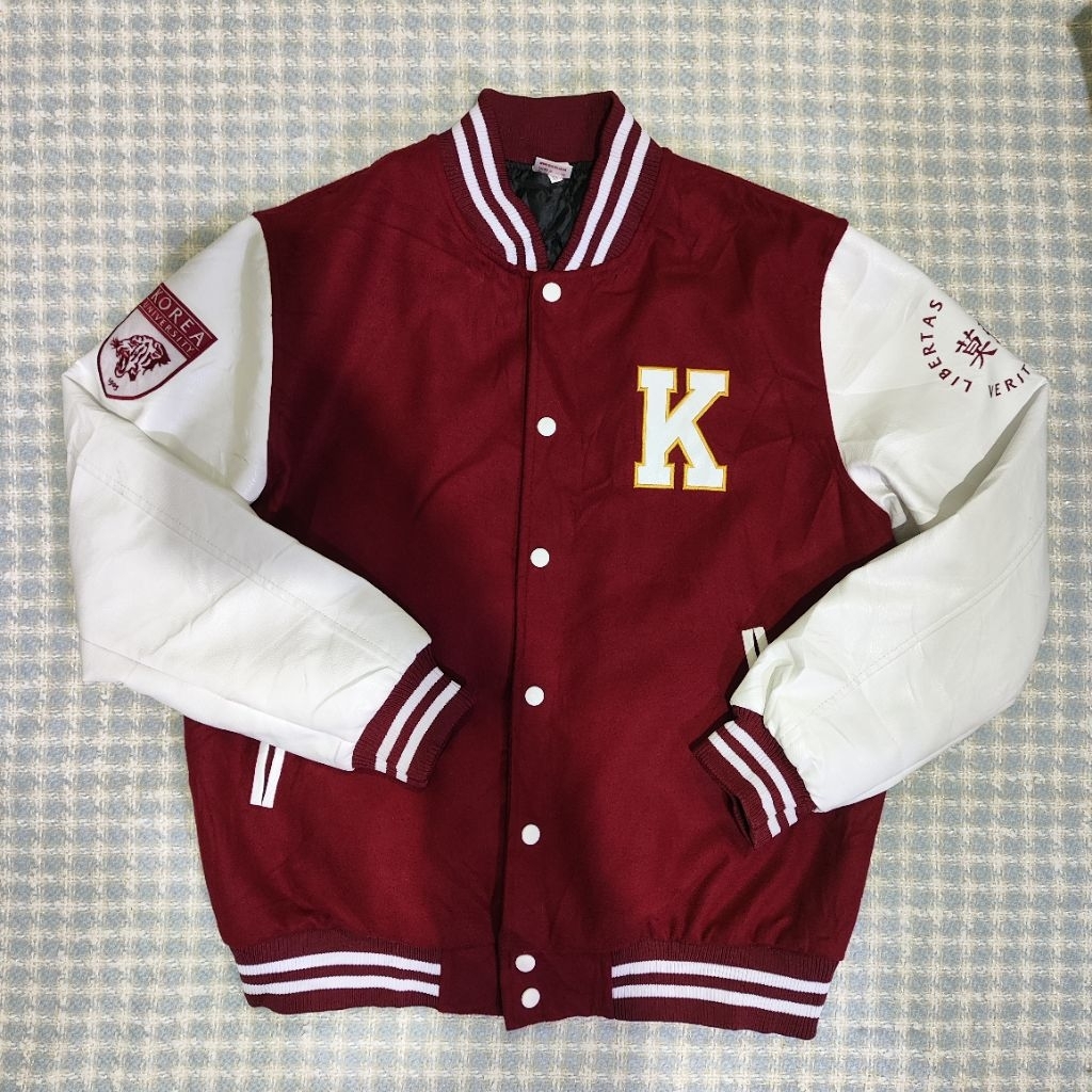 varsity jacket official korea university size XL (likenew)