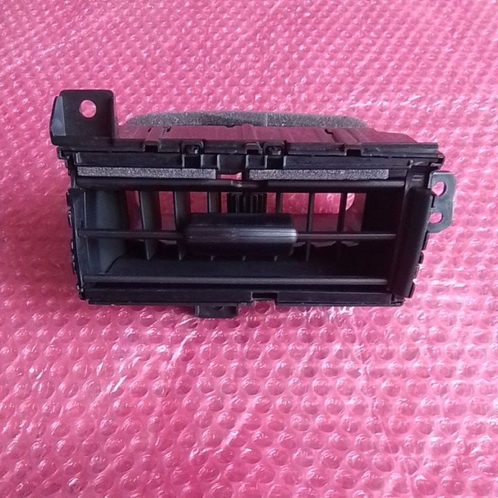 Kisi Kisi AC Grill AC Dasboard Toyota Innova Rebon Original