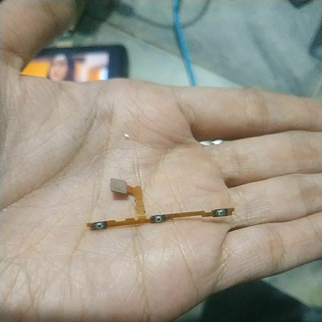 FLEKSIBEL ON OFF VOLUME BEKAS VIVO V11 PRO