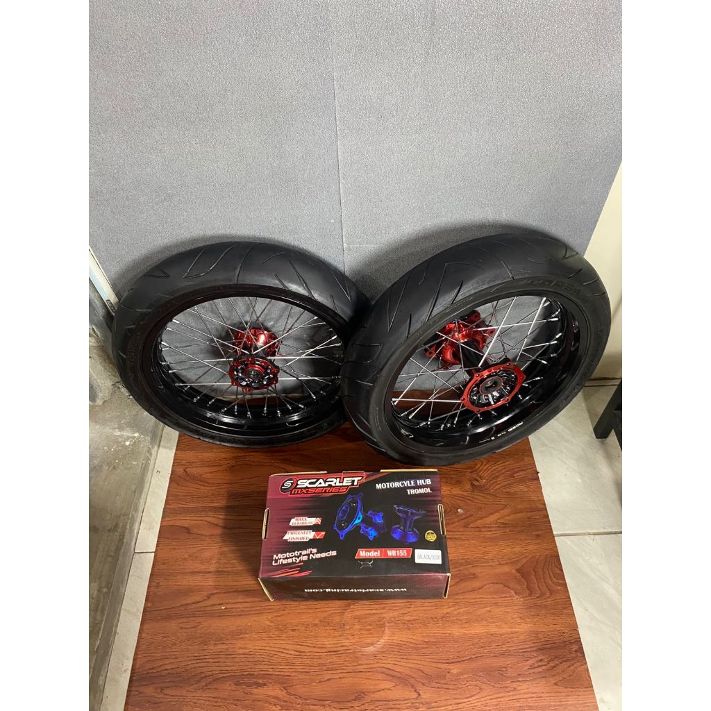 Velg Set Supermoto WR 250/300 dan 300/350 Ring 17 Tromol Scarlet Ban Paket Hemat