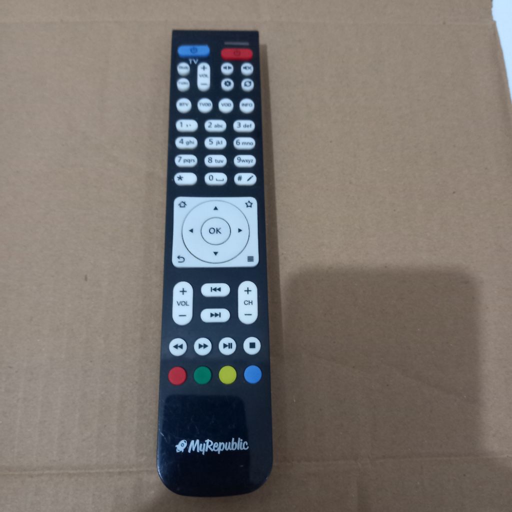 Remote Remot TV STB MyRepublic Original Asli . Warna Putih .