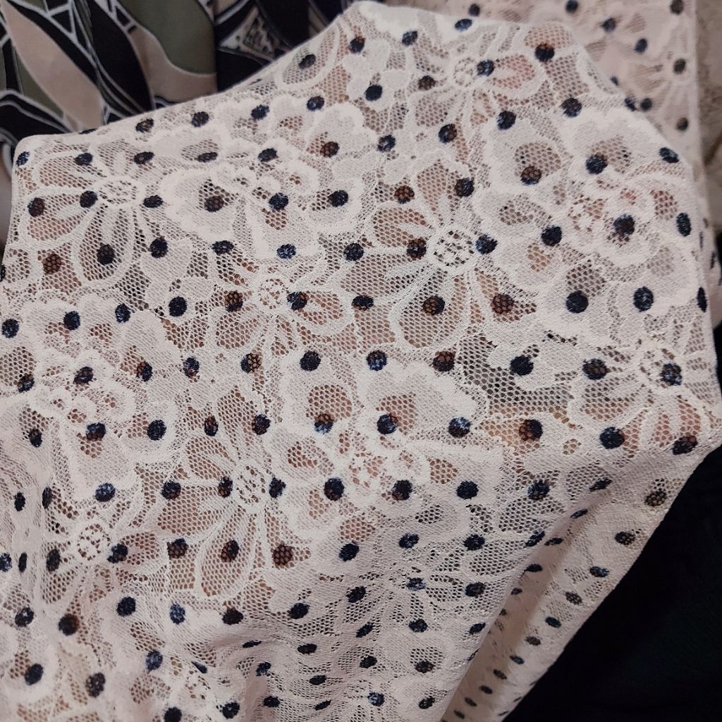 kain brokat premium  - kain brokat kebaya  - kain brokat original ( salem ) c-1