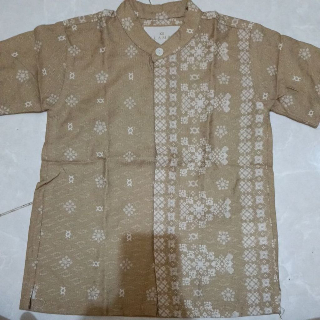 Preloved Koko Wearing Klamby