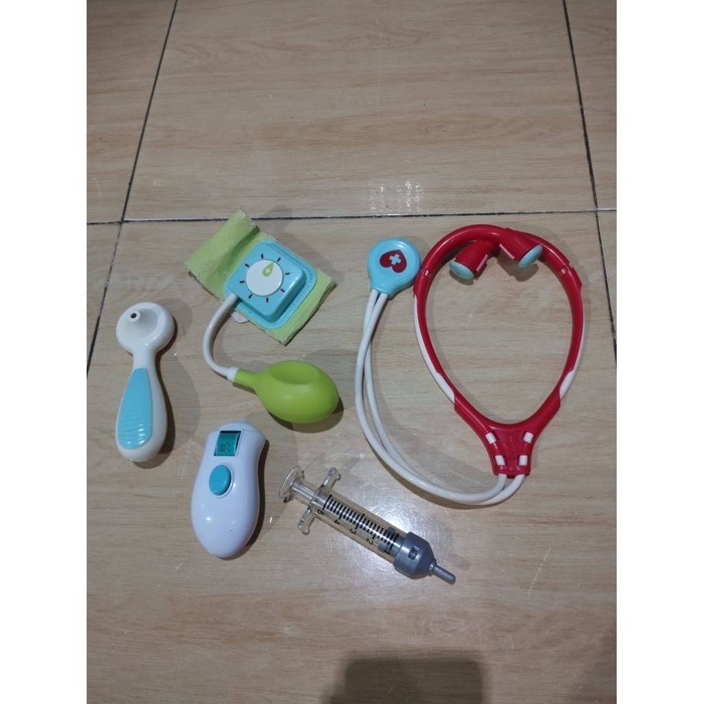 Dokteran Fisher Price dan Battat doctor