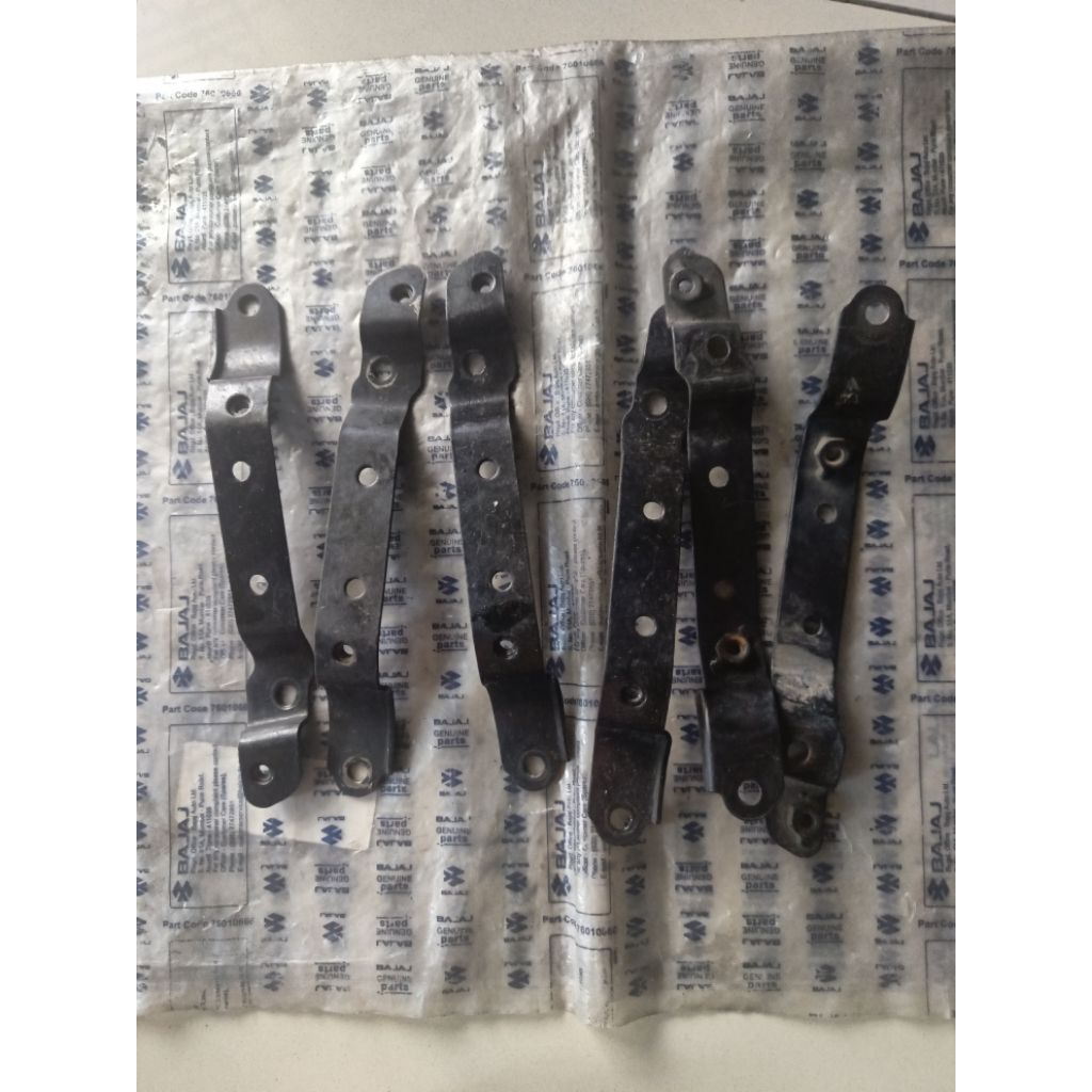 BRACKET BREKET RESERVOIR BAJAJ 200NS DUDUKAN CLAM RESERVOIR BR200
