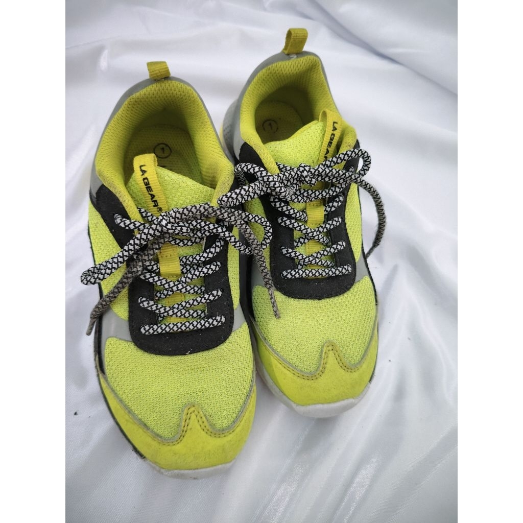 Sepatu anak LA gear size 32,5 (Preloved)