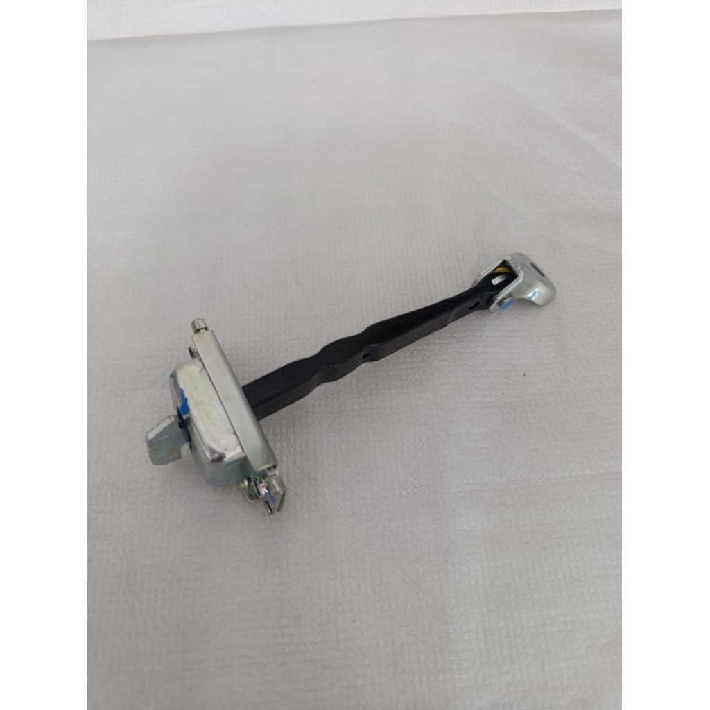 Stoper pintu Depan Mobil Toyota Original