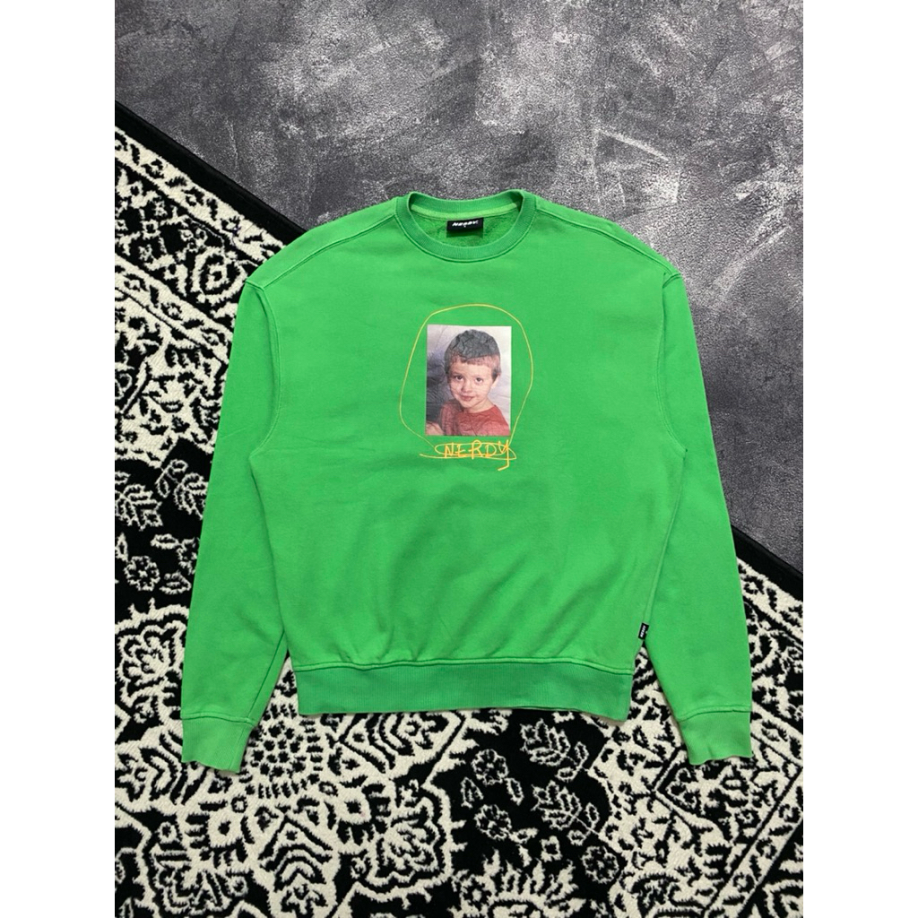 Sweater crewneck nerdy