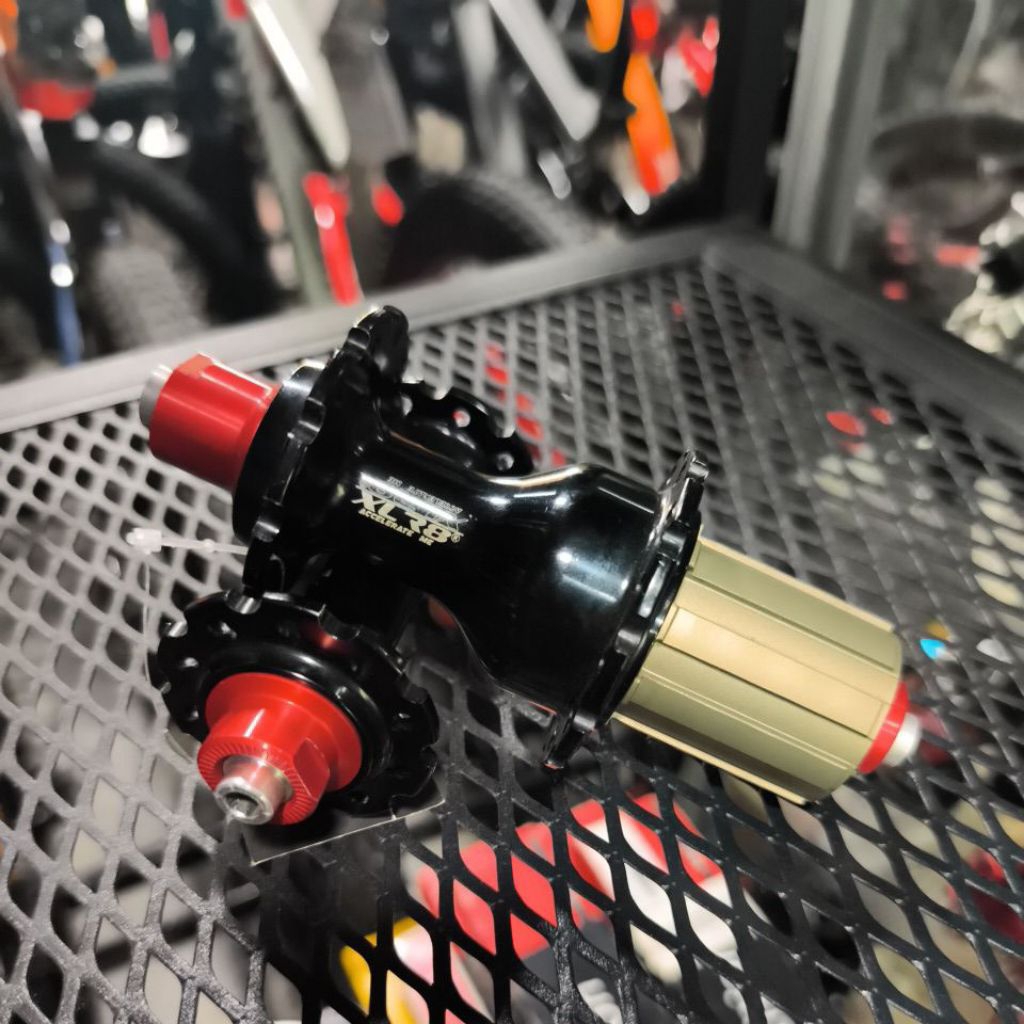 HUB FREEHUB XLR8 ROAD BIKE QR 20/24HOLE RIM BRAKE