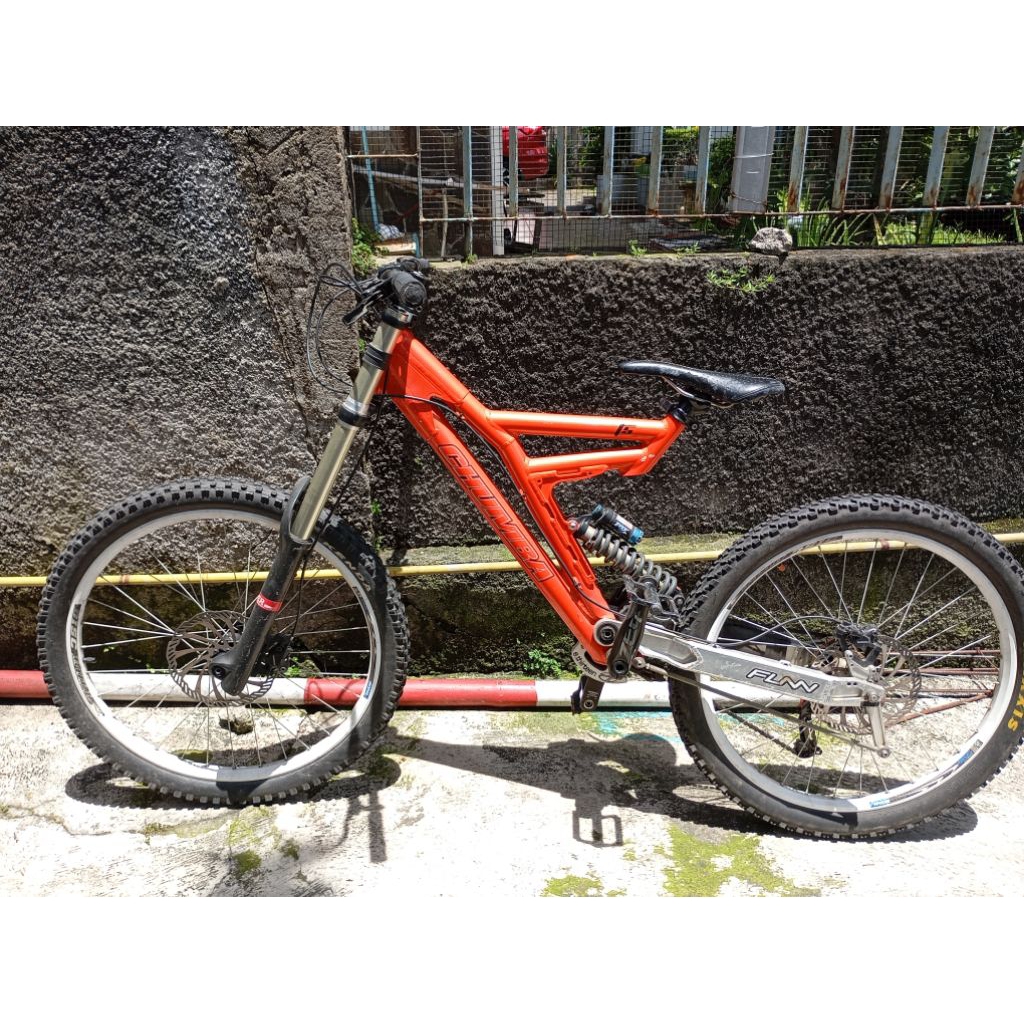 Sepeda gunung premium dewasa second  COD saja area kota Bogor