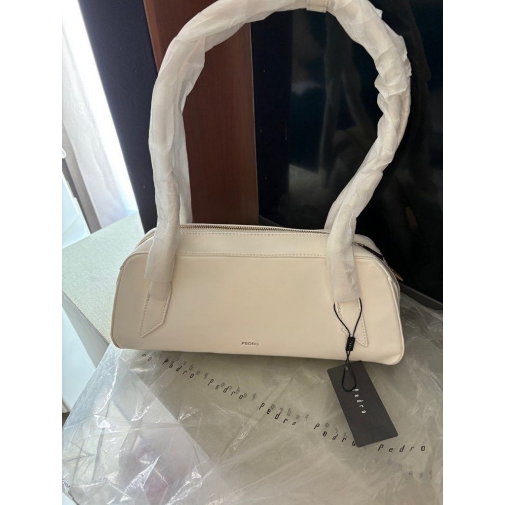 tas Pedro putih