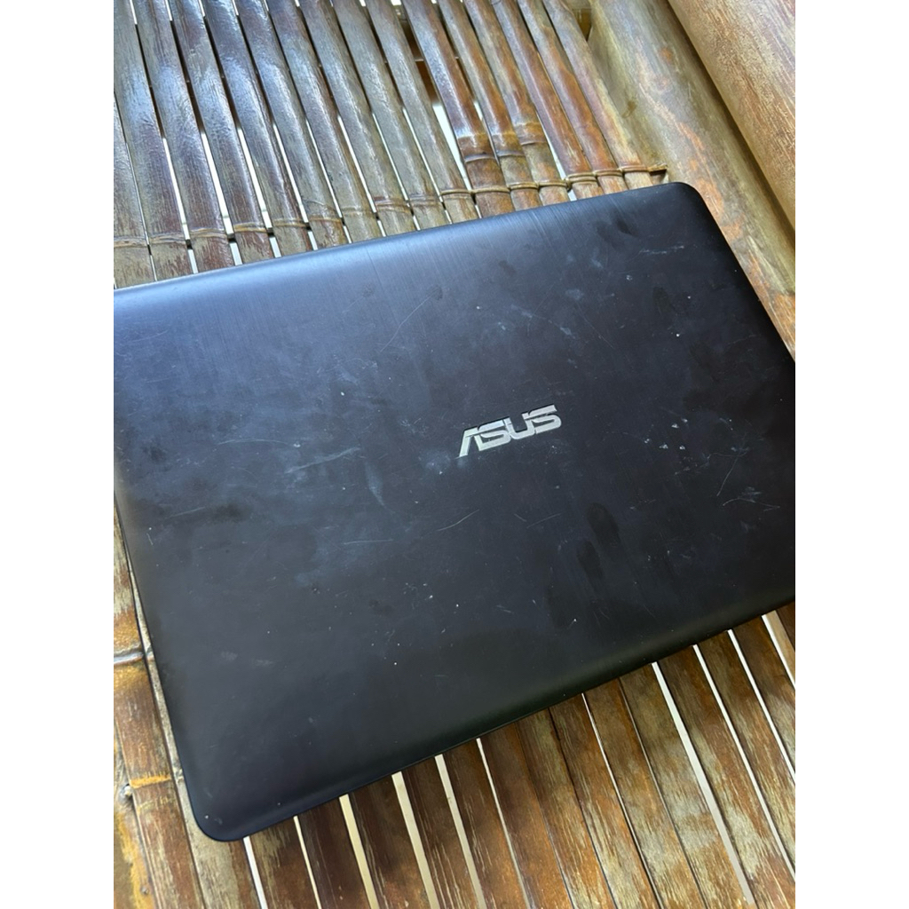 laptop azus x441B amd a4 ram 4gb hdd 1tb