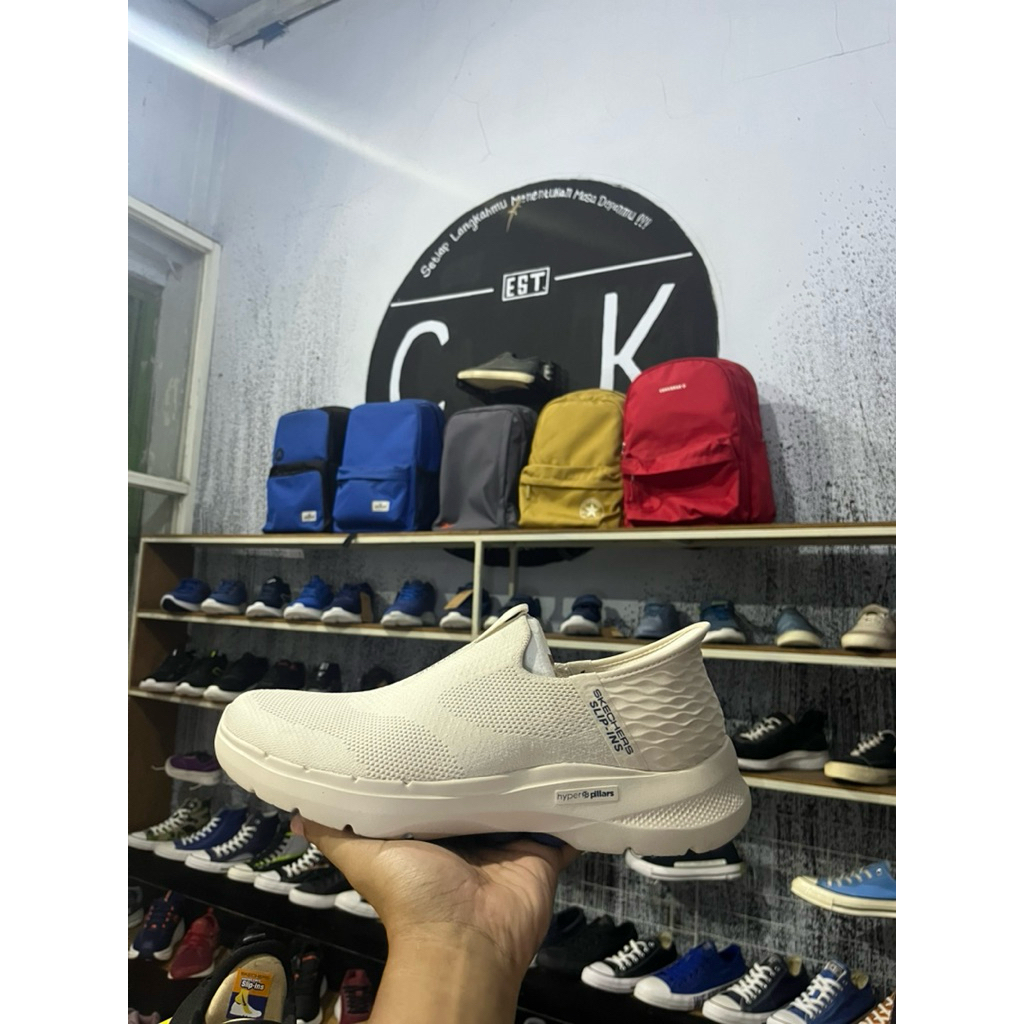 Skechers GO WALK 6 EASY-ON White