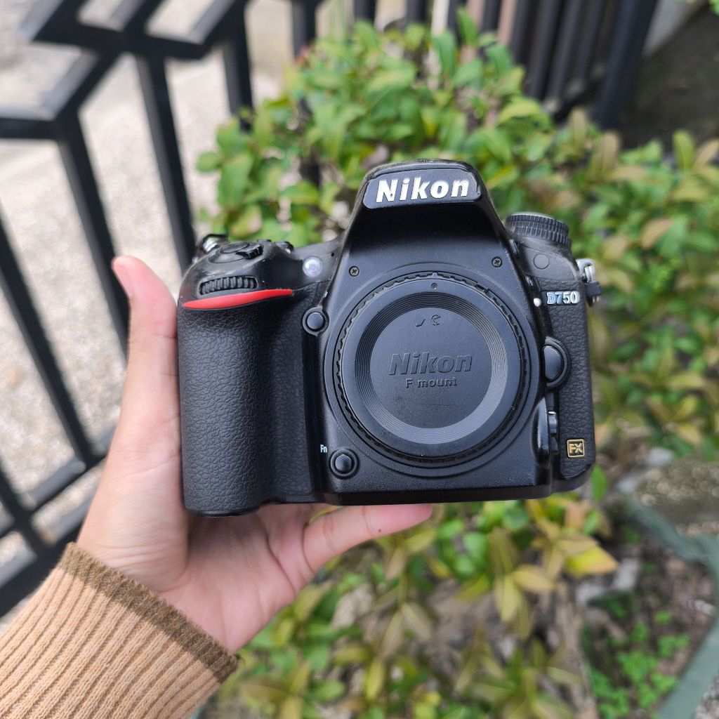 Nikon D750 Shutter 160k Second Berkualitas