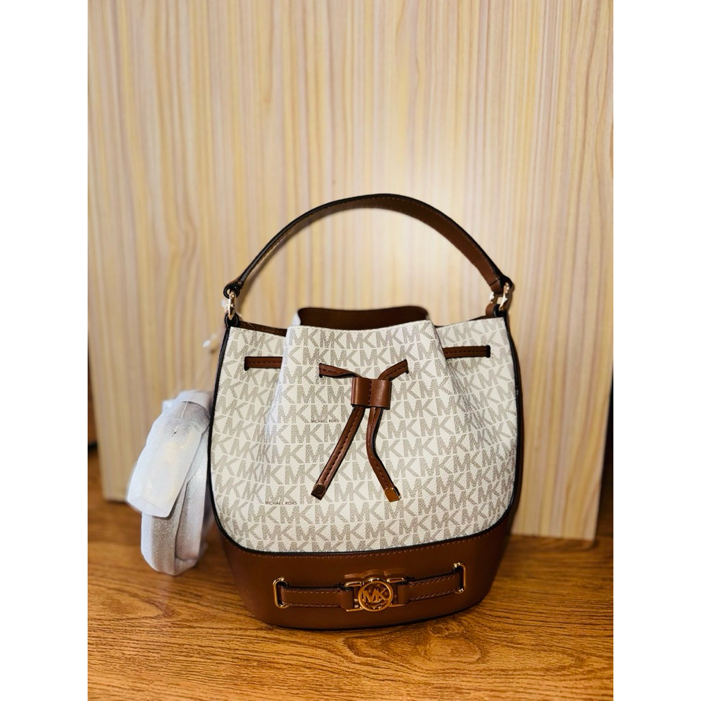 Mk Reed Med Belted Bucket Bag Vanilla