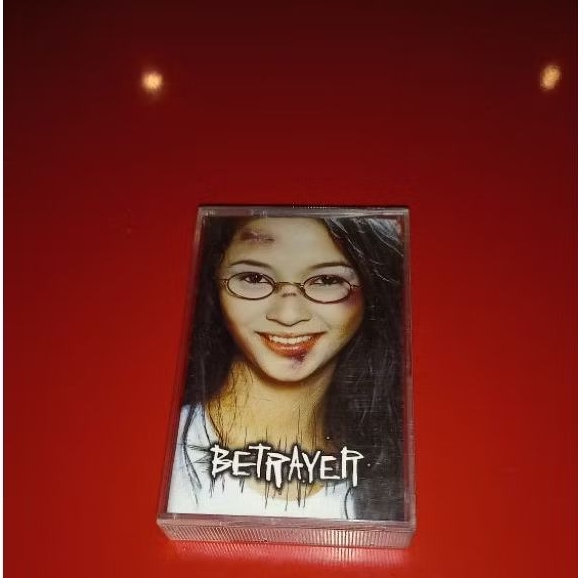 Kaset betrayer Album Betrayer