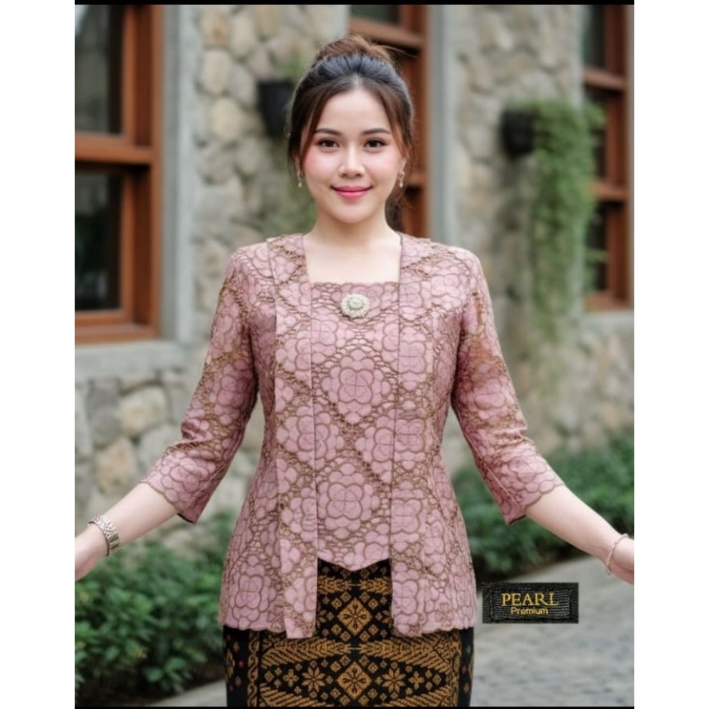 Blus Kebaya Brokat Bordir Mewah