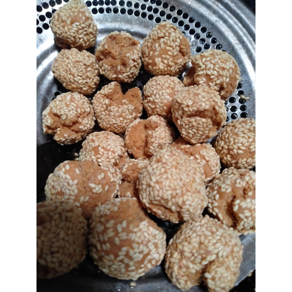 onde-onde ketawa empuk renyah