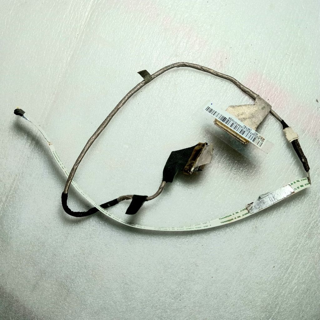 FLEXIBLE LAYAR LAPTOP TOSHIBA L645