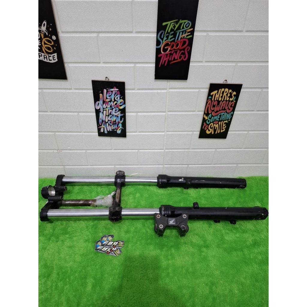 shock depan ninja rr old original pnp honda