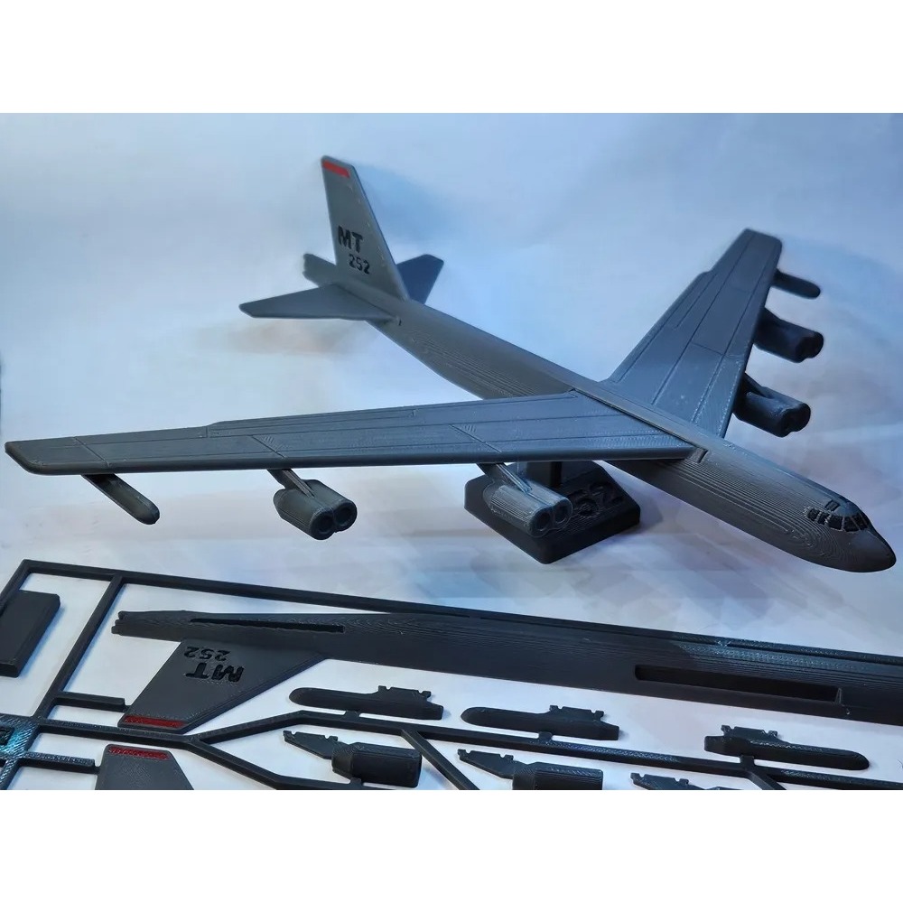 Strategic Bomber B-52 Legacy Kit Card#NK#1#A1522