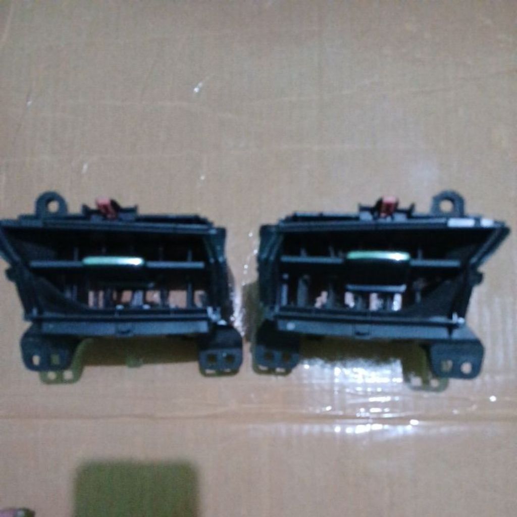 KISI KISI AC AVANZA VELOZ Original