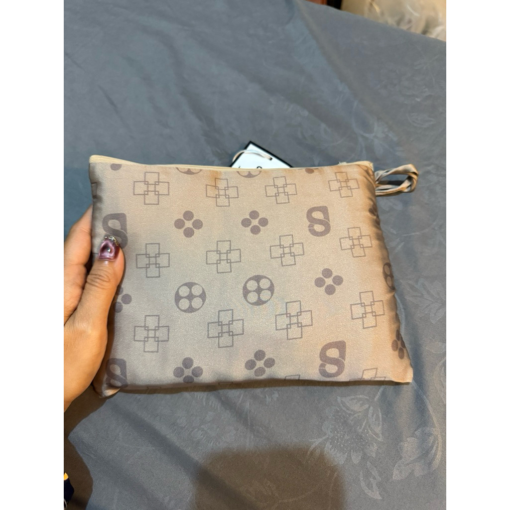 as is monogram prayer robe - taupe Buttonscarves