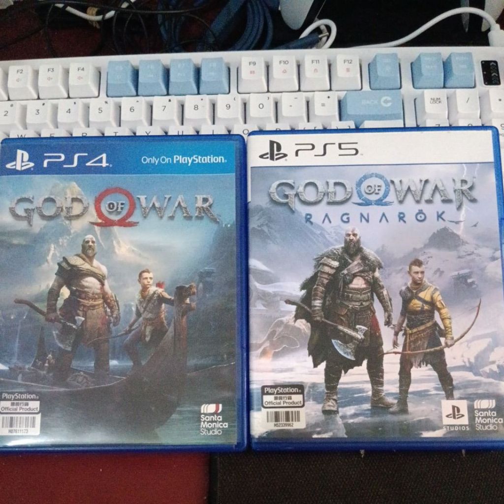 PS4 PS5 Bundle God of War 4 dan God of War Ragnarok