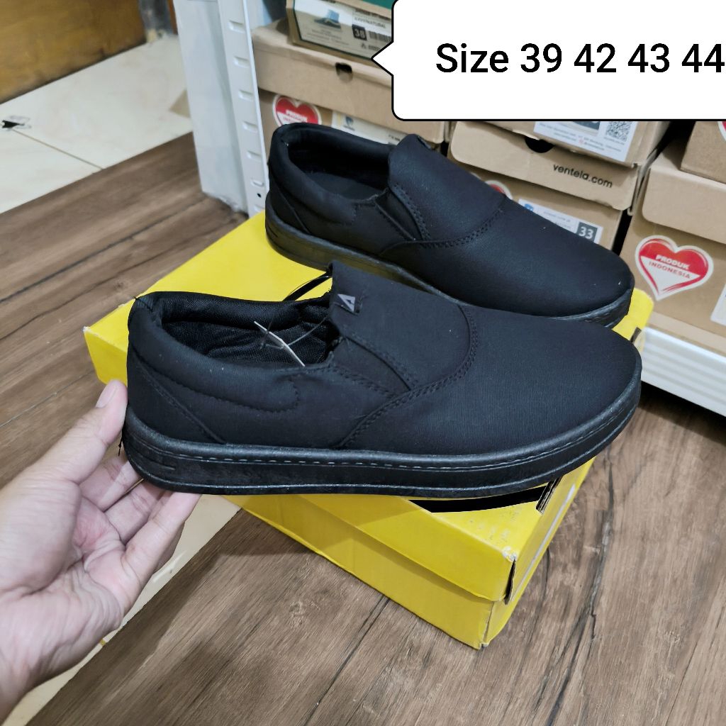 Sepatu Aerostreet Slip On Selop Full Black Hitam Polos