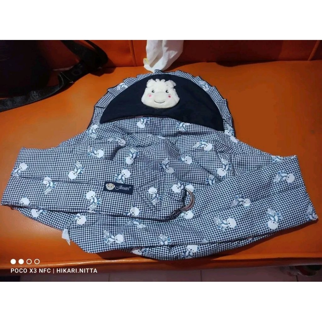 gendongan samping bayi jessen