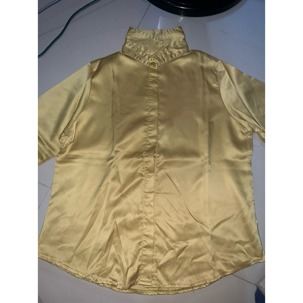 PRELOVED SATIN SHIRT YELLOW | BASIC SHIRT | KEMEJA SATIN KUNING