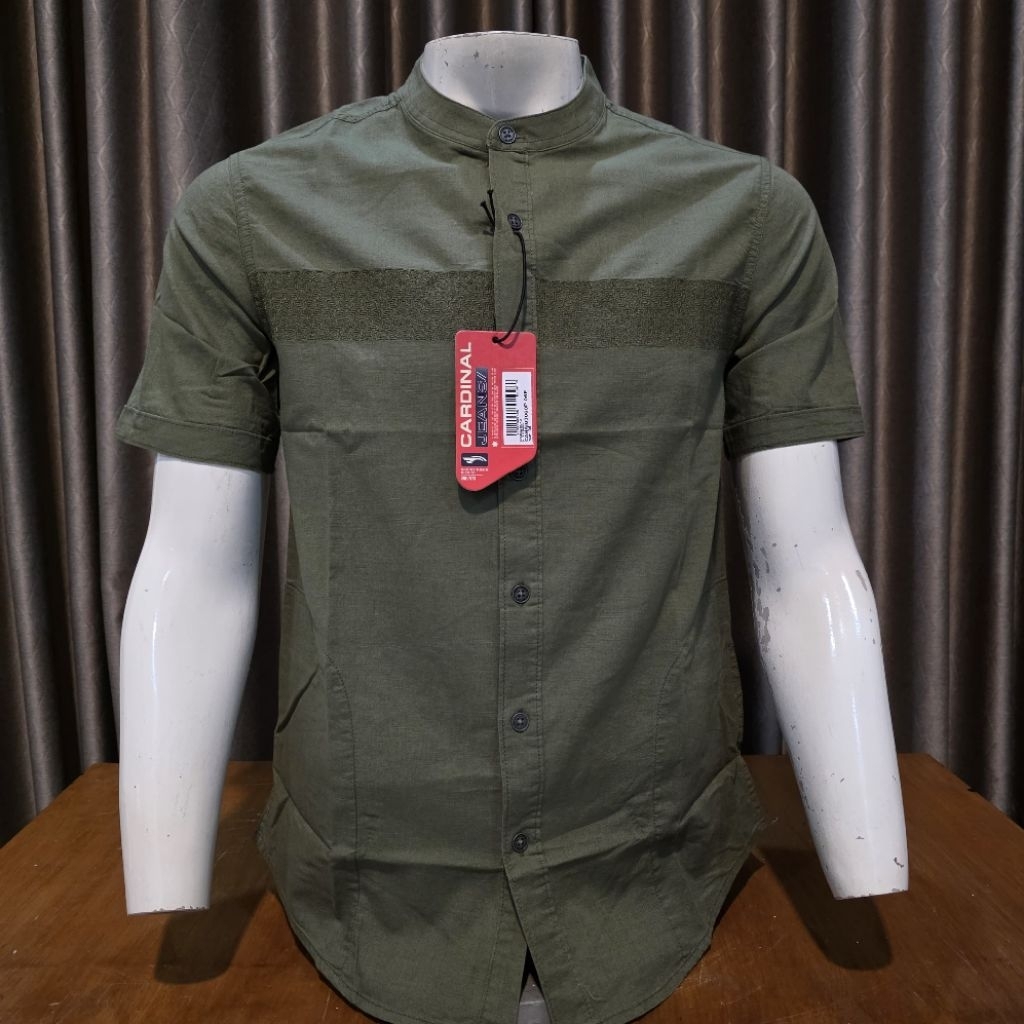 kemeja koko cardinal lengan pendek