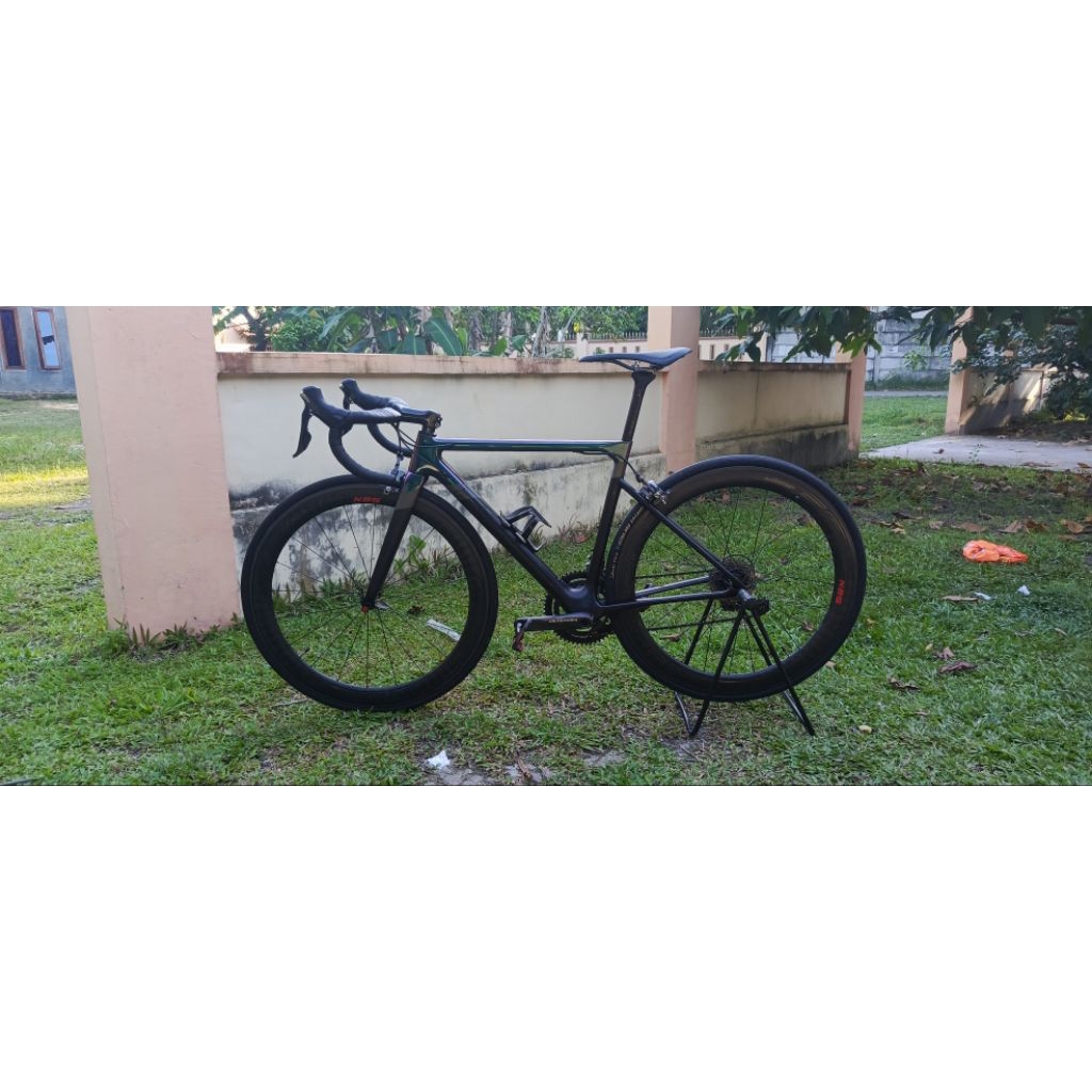 ROADBIKE ELVES VANYAR 2023