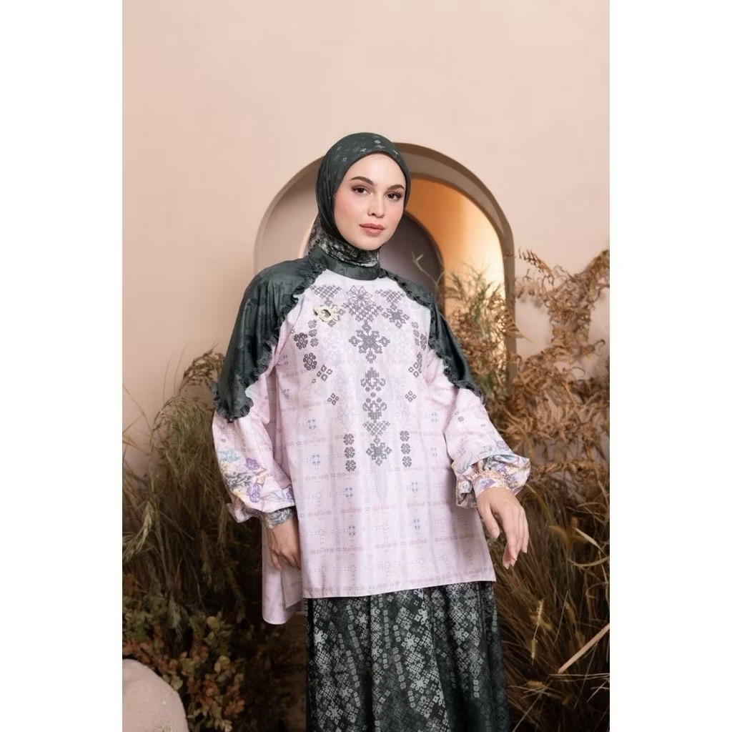 Aleris Blouse Original by Wearing Klamby