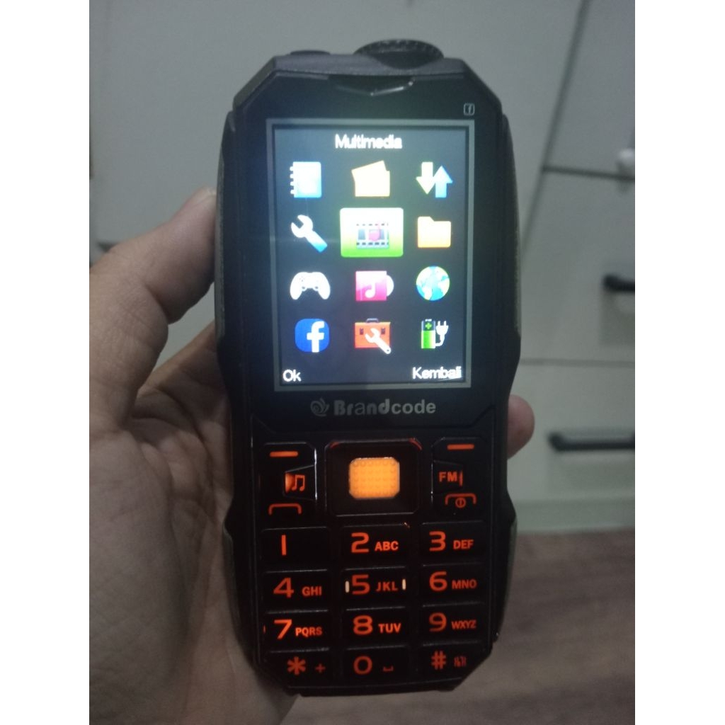 HP GUNUNG BRANDCODE B81 NORMAL SINYAL ADA,BATERAI ADA,+DUSBUK BUAT MP3 BONUS MEMORI ISI LAGU MANTEP 