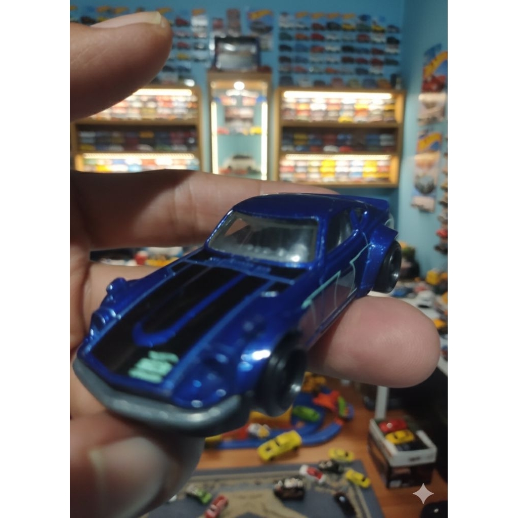 diecast mobil hotwheels loose custom datsun 240 z mainan hot wheels bekas datsun 240z warna biru lot